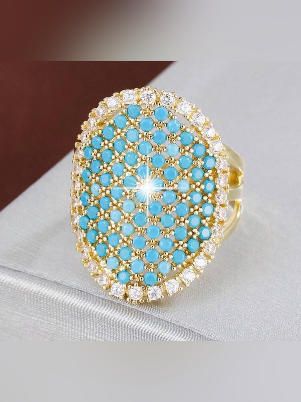 Western Ring Gold and Turquoise Oval Cocktail Ring
